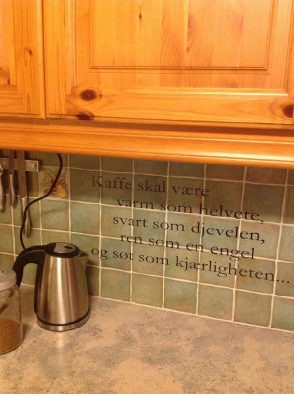 Kaffe skal være