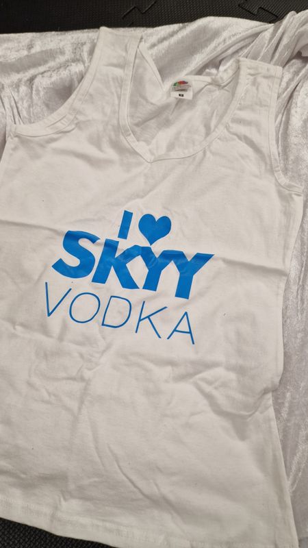 Sky vodka singlett ( S )