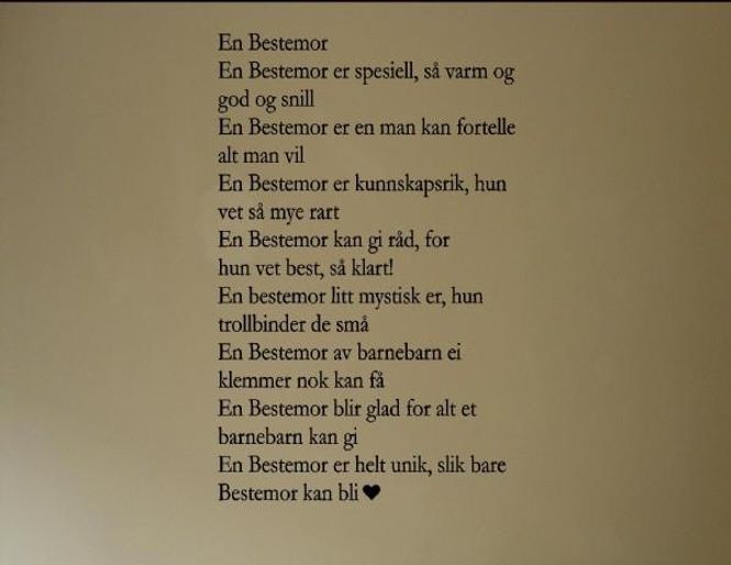 Hovedbilde En bestemor vers